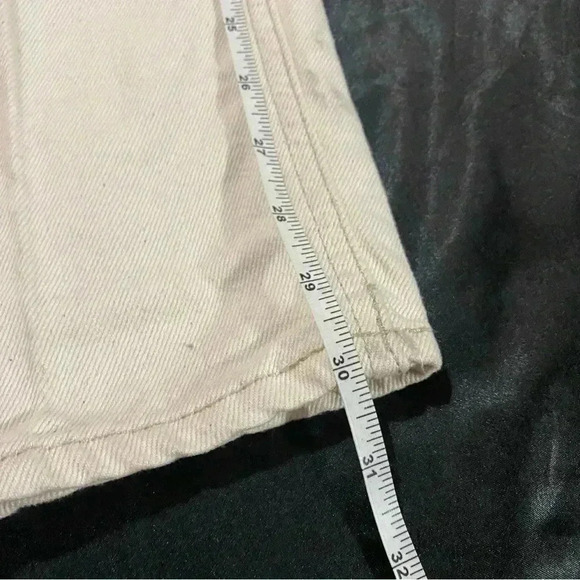 🎈BDG Y2K High waisted distressed baggy cream  jeans - Picture 3 of 8